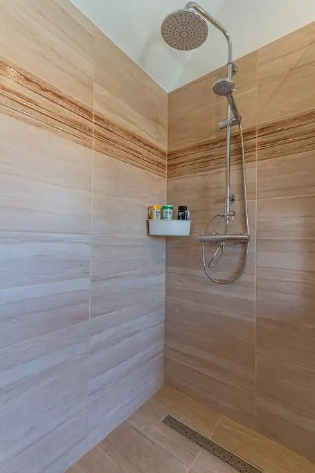 Roomy Apartment 80Sqm At City Center Free Parking Space, Ac & Balcony, Separate Ac In All Four Rooms Budapest 0*,
